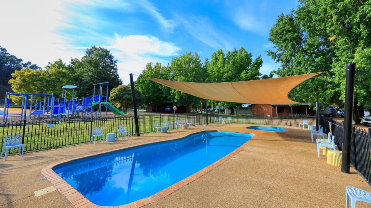 Big4 Porepunkah Holiday Park Bright Exterior foto