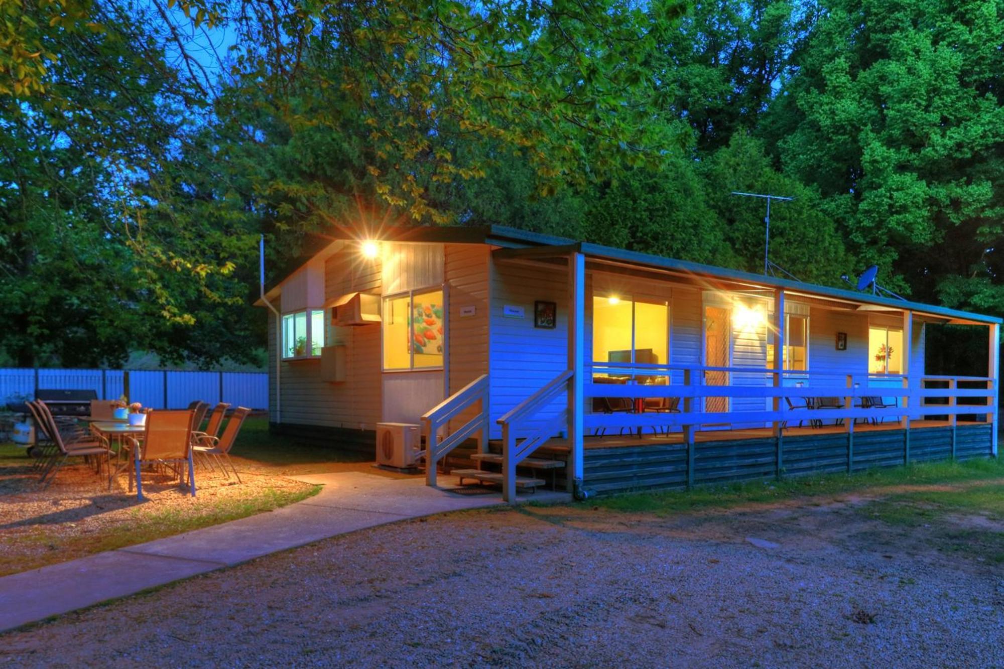 Big4 Porepunkah Holiday Park Bright Exterior foto